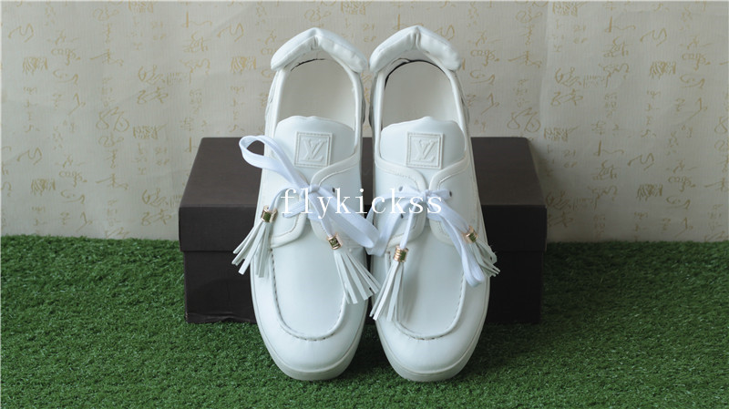 LVS White Sneaker Low Top